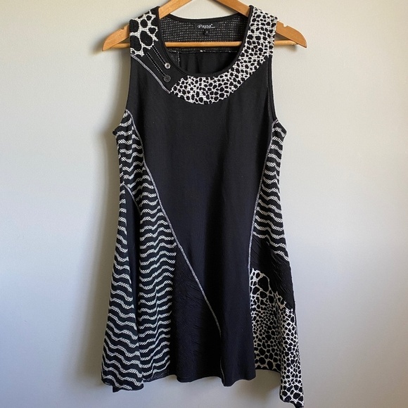 Papa Vancouver‎ Women's Black White Sleeveless A-Line Poly Knit Midi Dress Small - Picture 1 of 14